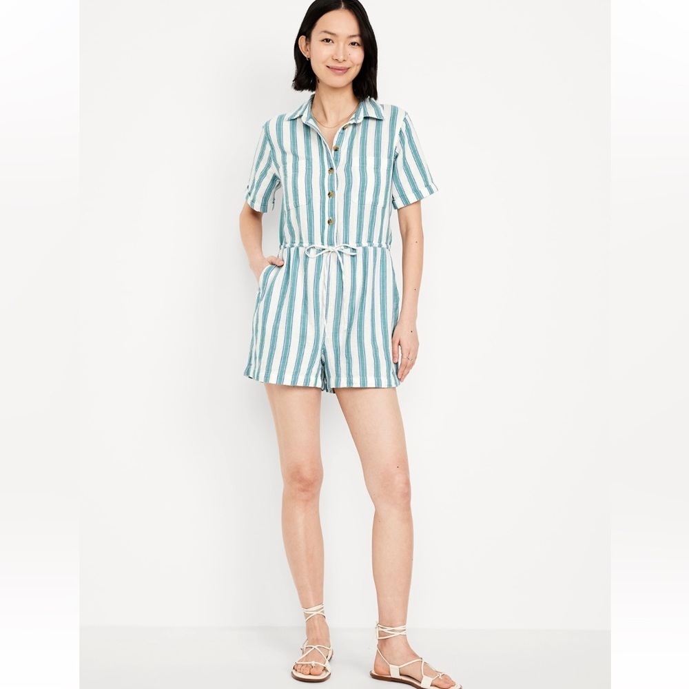 NWOT Old Navy Crinkle Gauze Button Down Romper